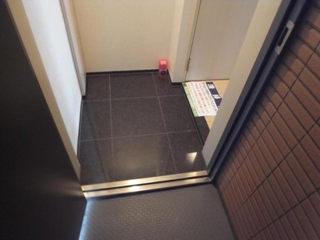 パレステュディオ南青山 玄関