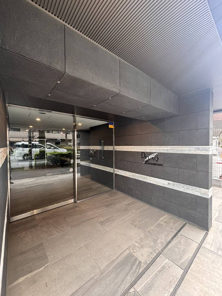 プレール・ドゥーク横濱浅間町 エントランス