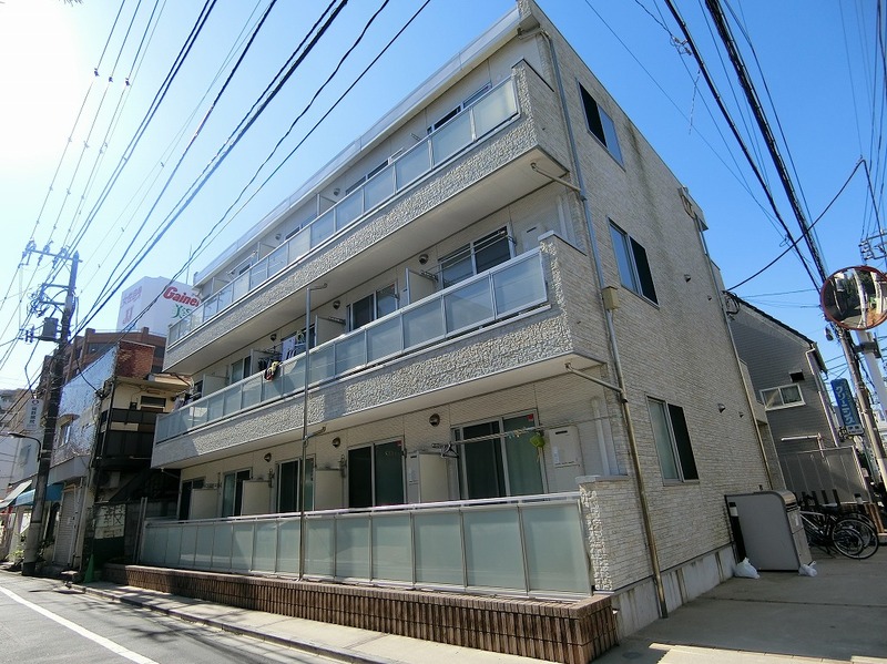 リブリ・Pine House3階 外観