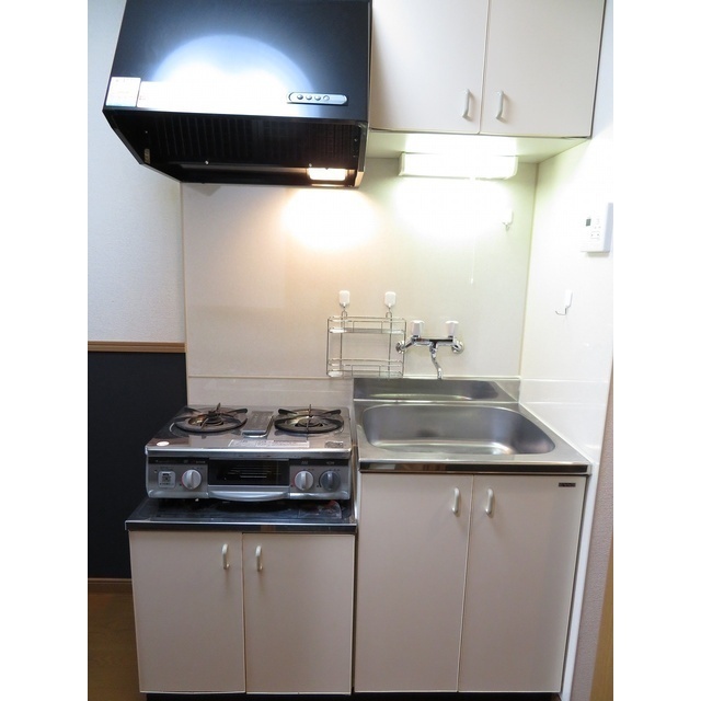 ウィンズ上永谷Ｃ棟0203号室 キッチン