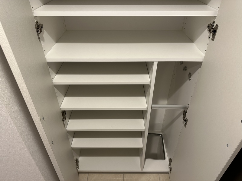 ONE ROOF RESIDENCE NISHINIPPORI8階 収納