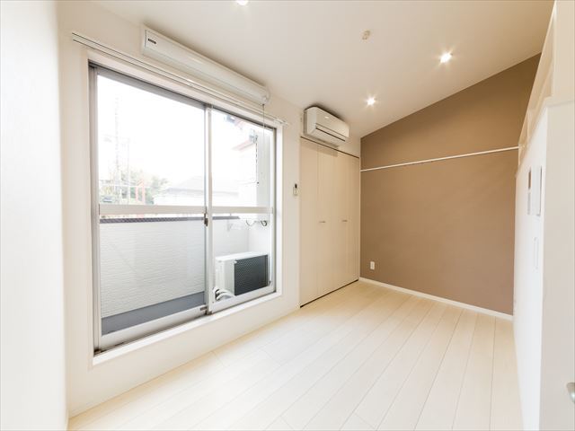 ＣＲＥＡ リビング