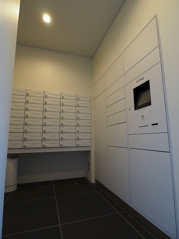 アジールコート新高円寺8階 メールボックス、宅配ボックス