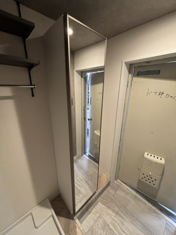 カーサ南台101号室 玄関