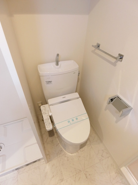 Ｗｅｓｔ　Ｆ．Ｙ．0303号室 トイレ