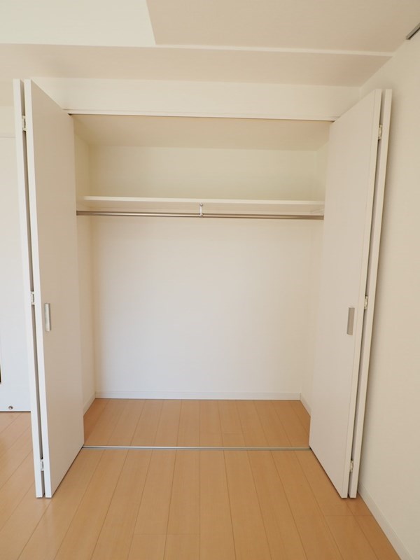 レジディア四谷三丁目5階 収納