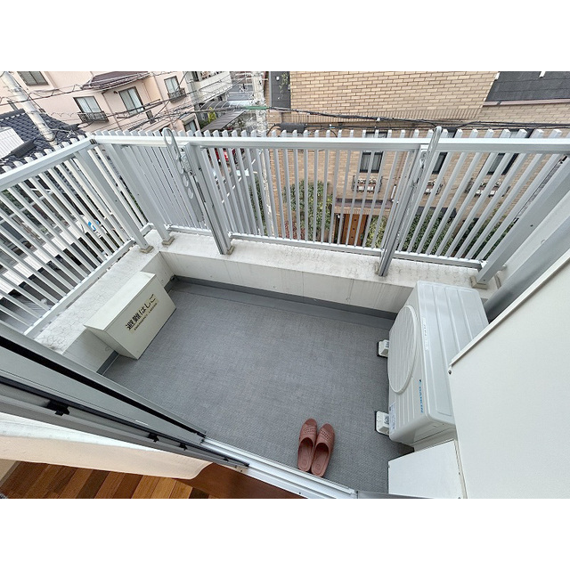 ヒルズ柿の木坂 バルコニー