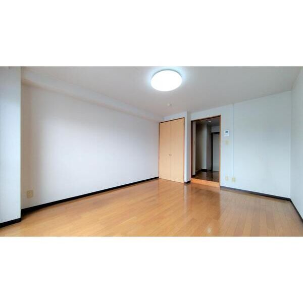 コムネット町田302号室 リビング