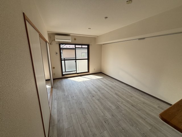 アルデバラン リビング