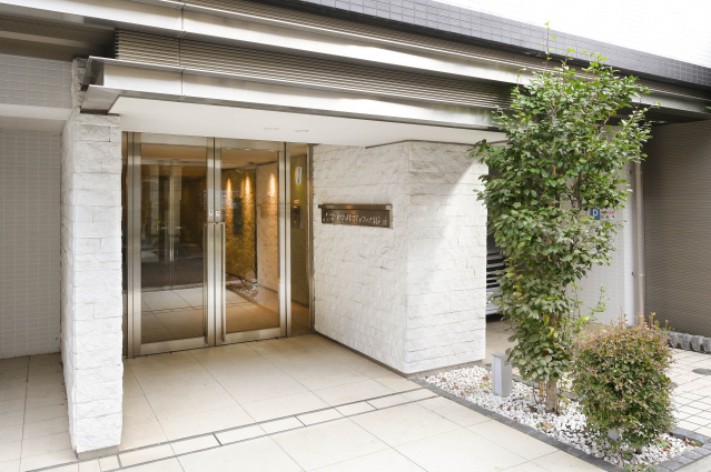 スカイコートパレス明大前 エントランス