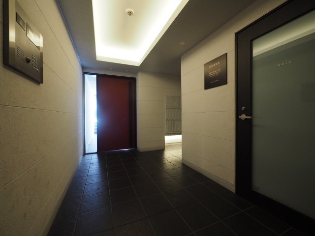 ビバリーホームズ町屋 エントランス