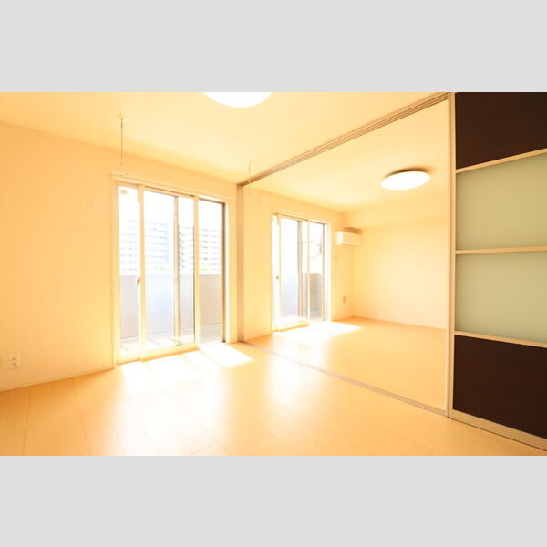 セントラルパーク206号室 洋室