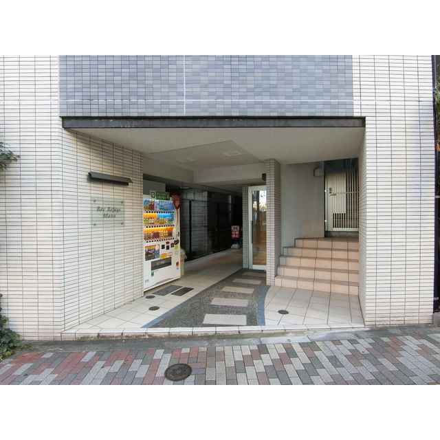 REV REFAYS-MANA303号室 外観