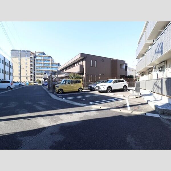 サンモールおおたかの森 駐車場