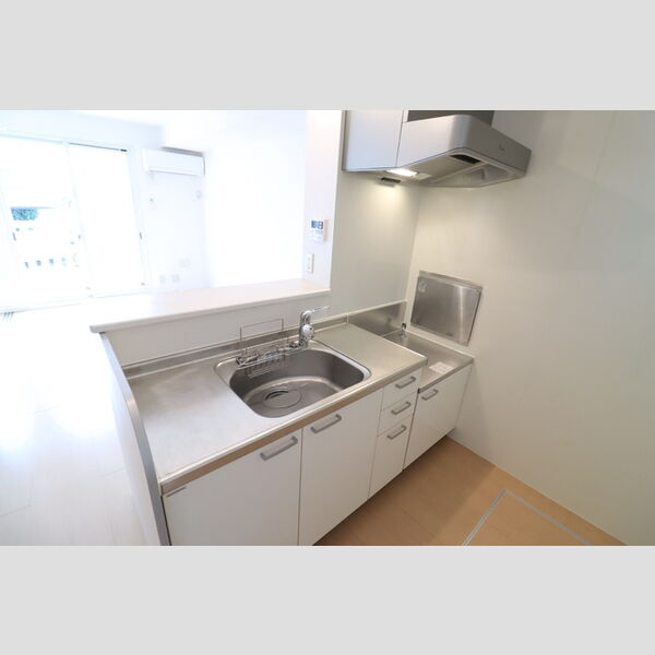 クレセント・シャンブル101号室 キッチン