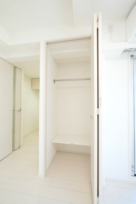 PREMIUM CUBE 新宿中井 内観