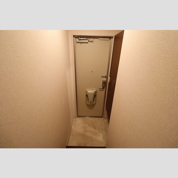 ハピネスⅢ 玄関