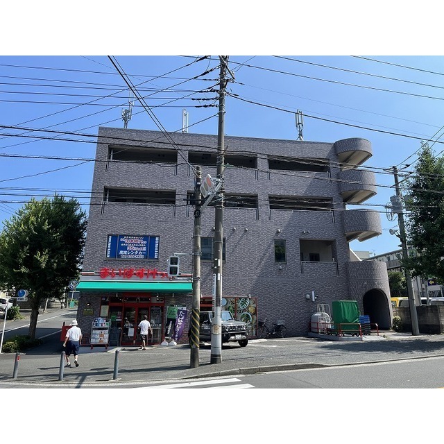 高栄プラザ洋光台 外観