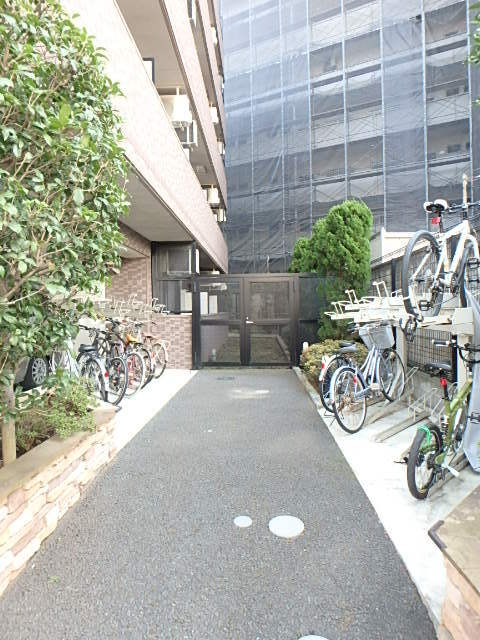 ガラ・ステージ田園調布3階 駐輪場