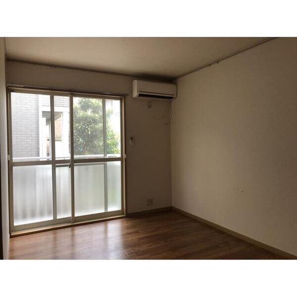 エステートピア遊 リビング