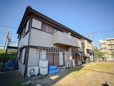 第一飯草ハイツの外観画像