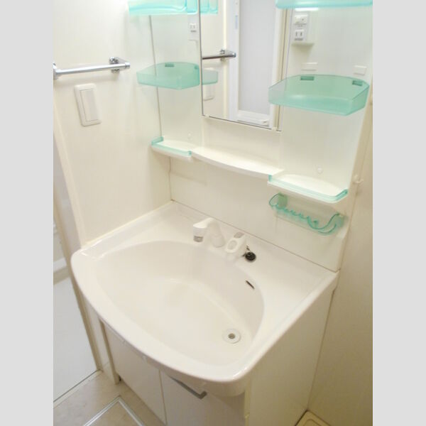 ラ・ポルト ボヌール103号室 洗面台