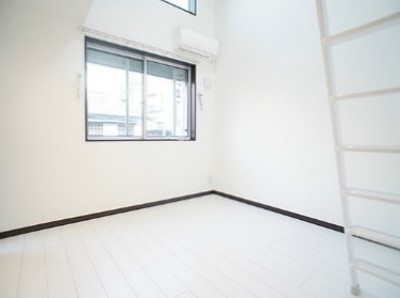 ファーストステージ大岡203号室 内観