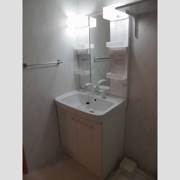 ワイズガーデン203号室 洗髪洗面