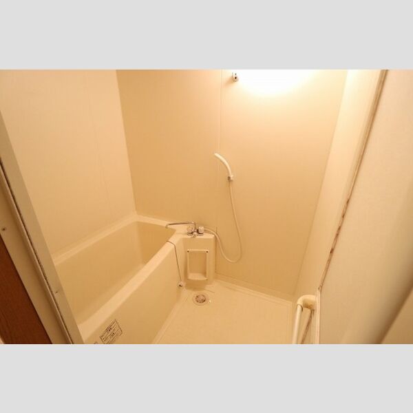 グランディール302号室 バス