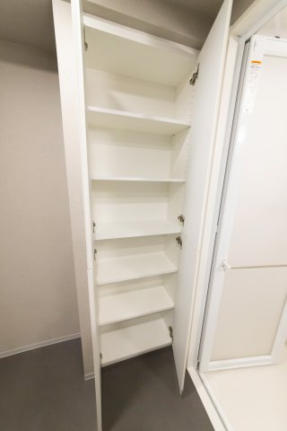 プラウドフラット墨田曳舟401号室 玄関