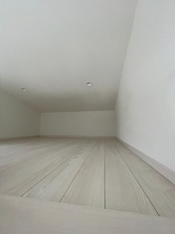 グランクオール北赤羽3階 ※写真は同タイプ・左右反転の別部屋です。