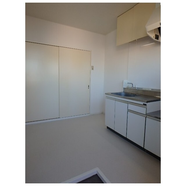 ハイツ八福 内観