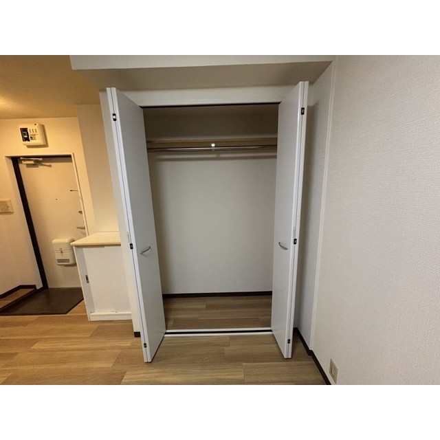 ウィンズベルⅡ306号室 内観