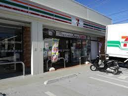 新井町戸建 【コンビニエンスストア】セブンイレブン 横浜笹山団地前店まで196ｍ