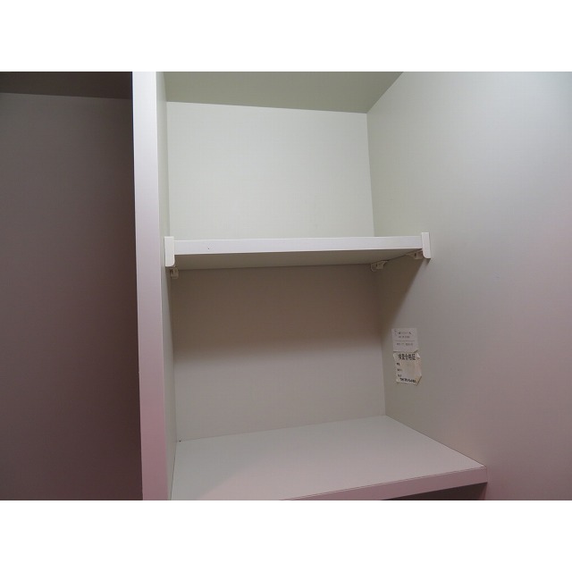 ８７ｈｏｕｓｅ0201号室 キッチン上部収納棚