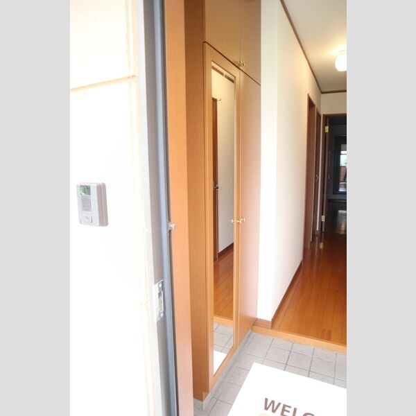 トップヒルズ若宮205号室 トールタイプシューズボックス