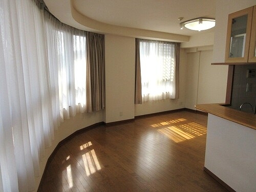 ライオンズステージ目黒本町 リビングダイニング　※2022年3月撮影