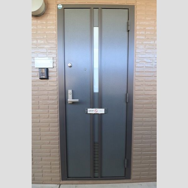 リジェレス 外玄関