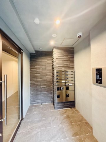 イルミ高円寺 オートロック、宅配ボックス完備