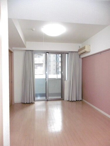 ライオンズタワー五反田 リビングダイニングキッチン約10.4畳　別角度　内装前