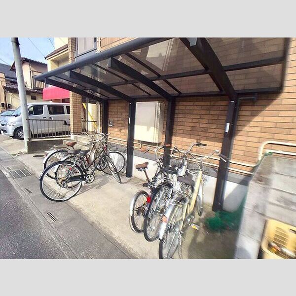 エクレール 駐輪場