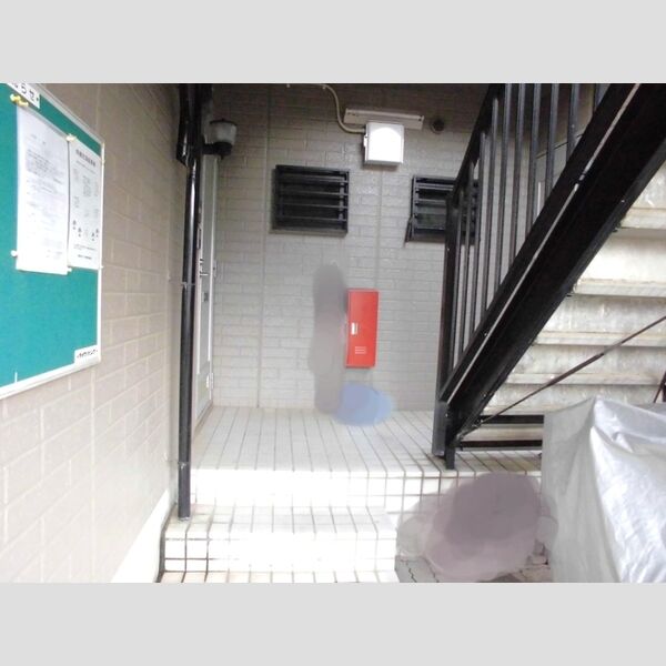 イーストクレール エントランス