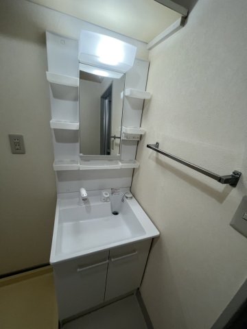 パティオ鵠沼0303号室 洗面