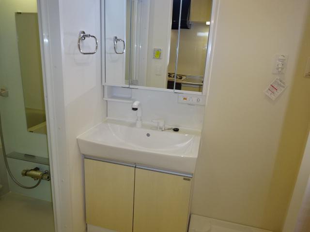 セレッソ鶴巻 洗髪洗面化粧台