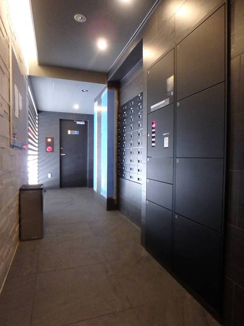 ガーラ・ステーション横濱阪東橋5階 宅配ボックス