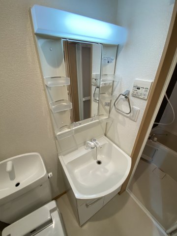 ベイルーム東白楽105号室 洗面