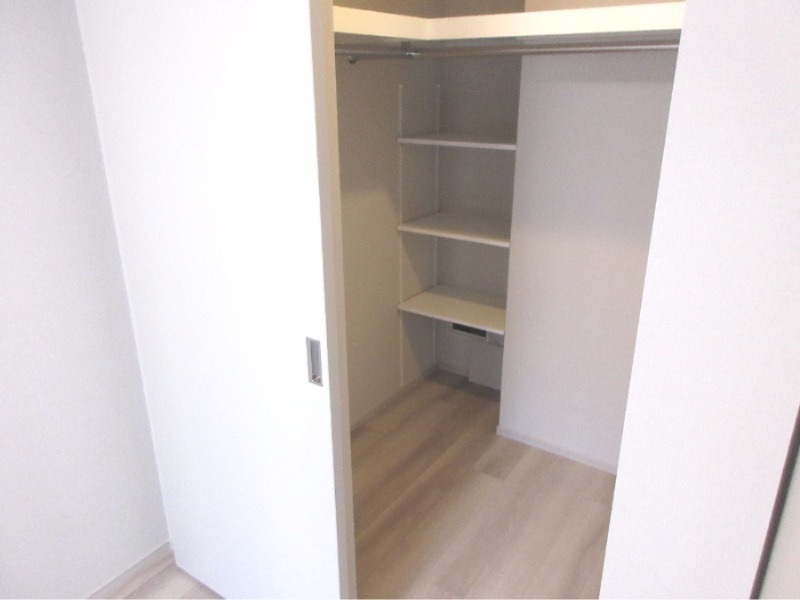 クリオラベルヴィ横濱サウス2階 収納