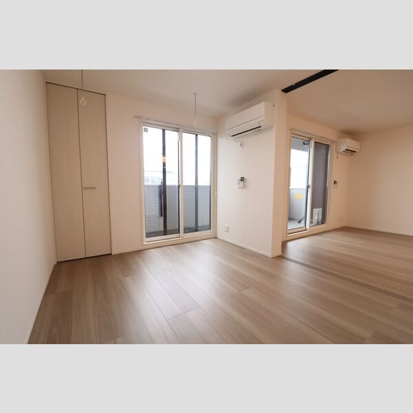 K-APARTMENT201号室 洋室(6.1帖)