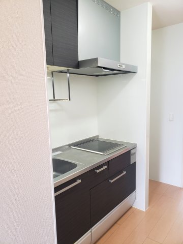 マレアガーデン新横浜Ｅ棟0106号室 キッチン