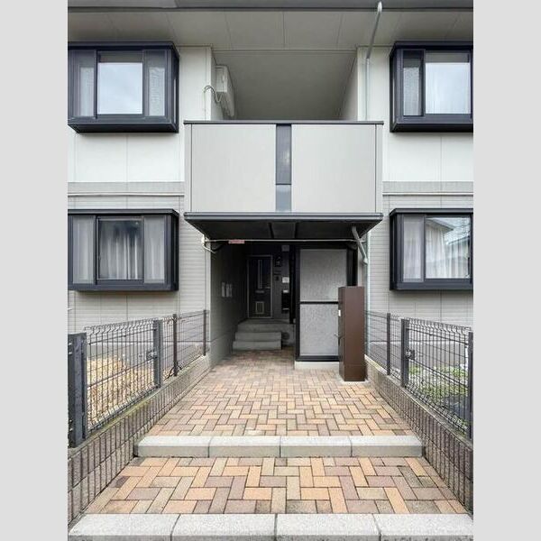 ミッテ・ベルク エントランス
